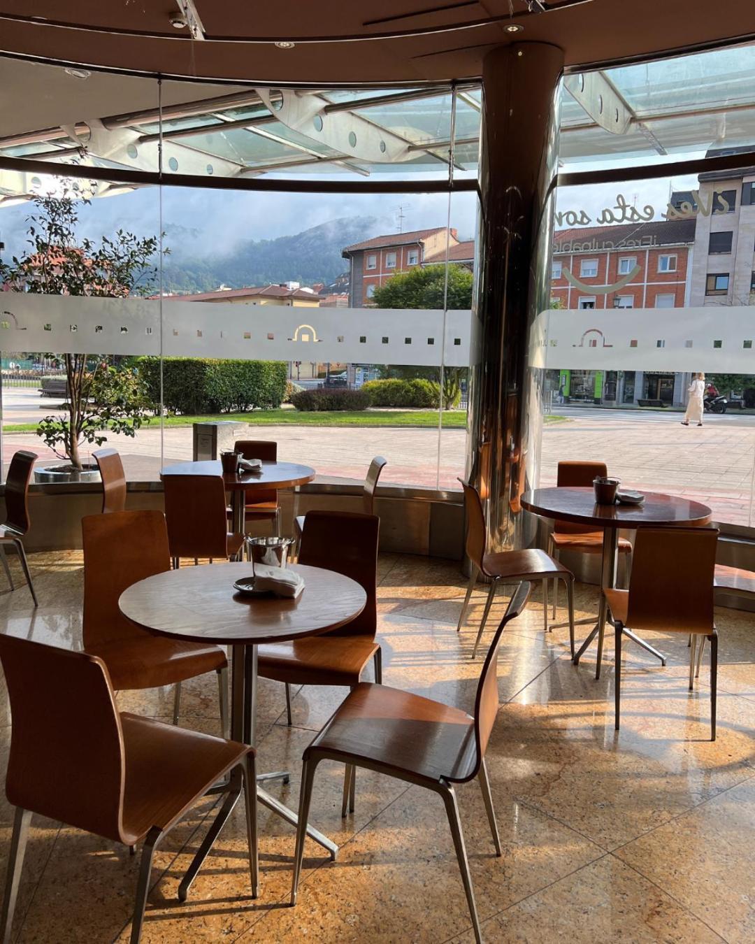 Silken Monumental Naranco Hotel Oviedo Exterior photo